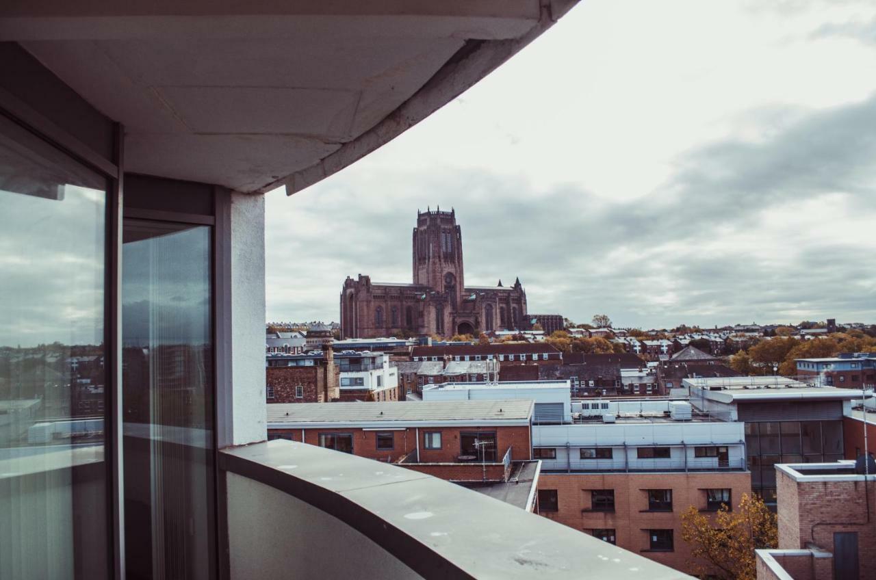 Serviced Apartment In Liverpool City Centre - Free Parking - Balcony - By Happy Days Exterior photo